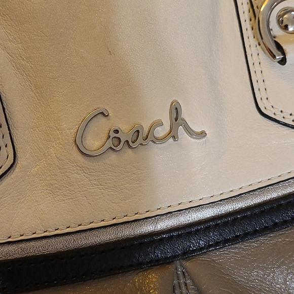 Coach Shoulder/Handbag - Picture 9 of 15